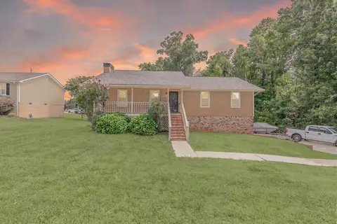 2225 Violette Dr, Soddy Daisy, TN 37379