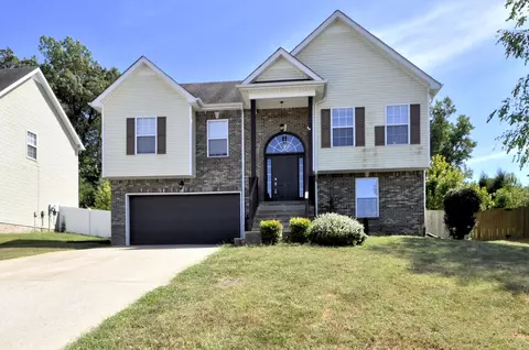 1292 Viewmont Dr, Clarksville, TN 37040
