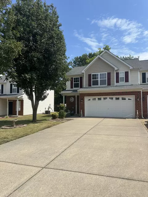 702 Mill Springs Dr, Smyrna, TN 37167
