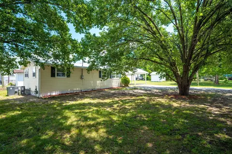 451 Cotter St, Ringgold, GA 30736