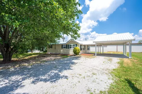 451 Cotter St, Ringgold, GA 30736 photo 3