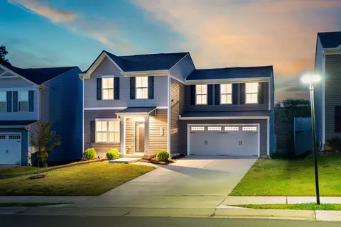 2306 Brokeshire Dr, White House, TN 37188