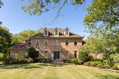 9252 Hunterboro Dr, Brentwood, TN 37027