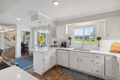 Kitchen - 5013 Baker Rd, Murfreesboro, TN 37129 photo 4 of 4