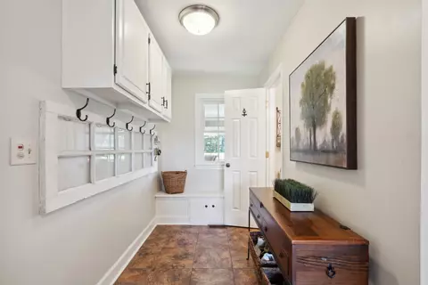 Entry Way - 5013 Baker Rd, Murfreesboro, TN 37129 photo 3 of 4