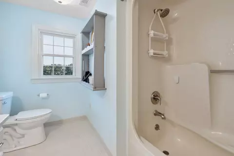 Bath - 5013 Baker Rd, Murfreesboro, TN 37129 photo 5 of 8
