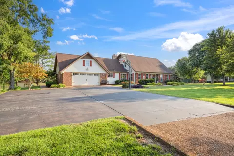 Exterior - 5013 Baker Rd, Murfreesboro, TN 37129 photo 5 of 14