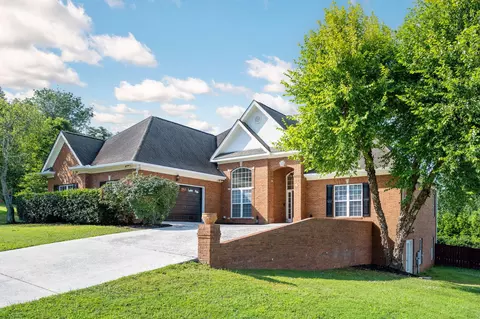 9836 Leslie Sandidge Dr, Ooltewah, TN 37363
