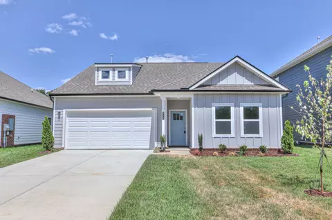 523 Cedar Brook Dr, White House, TN 37188
