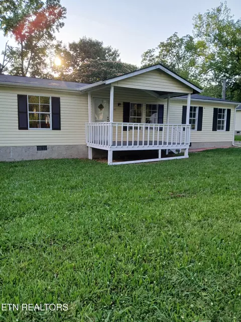 1432 Hammerhill Rd, Athens, TN 37303