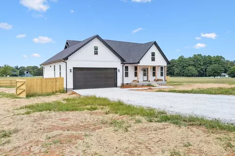 3766 Blue Springs Rd, Decherd, TN 37324