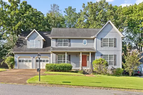 8512 Brandermill Ln, Chattanooga, TN 37421