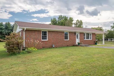 1009 N Main St, Saint Joseph, TN 38481