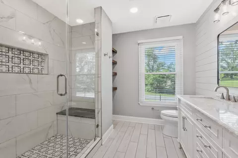 Bath - 3508 Forest Park Rd, Springfield, TN 37172 photo 3 of 6
