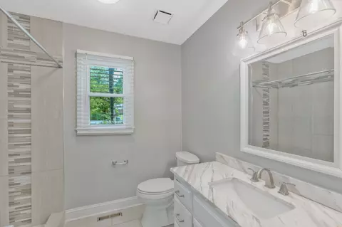 Bath - 3508 Forest Park Rd, Springfield, TN 37172 photo 5 of 6