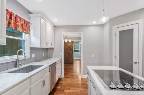 Kitchen - 3508 Forest Park Rd, Springfield, TN 37172 photo 3 of 5
