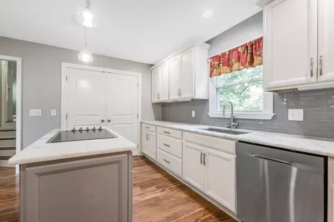 Kitchen - 3508 Forest Park Rd, Springfield, TN 37172 photo 4 of 5