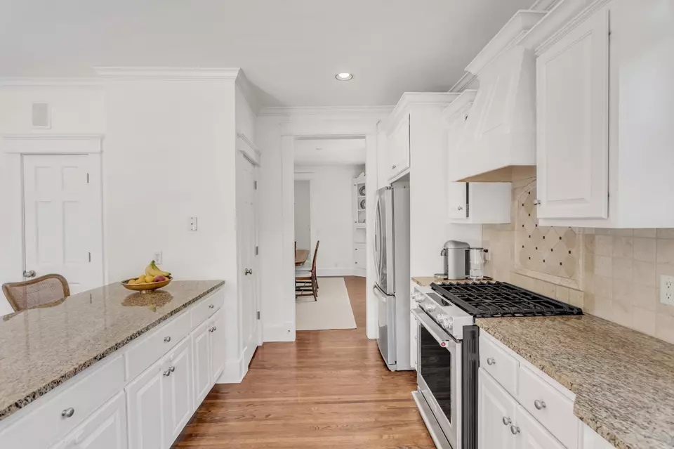 Kitchen - 1709 Bonner Ave, Nashville, TN 37215 photo 4 of 4