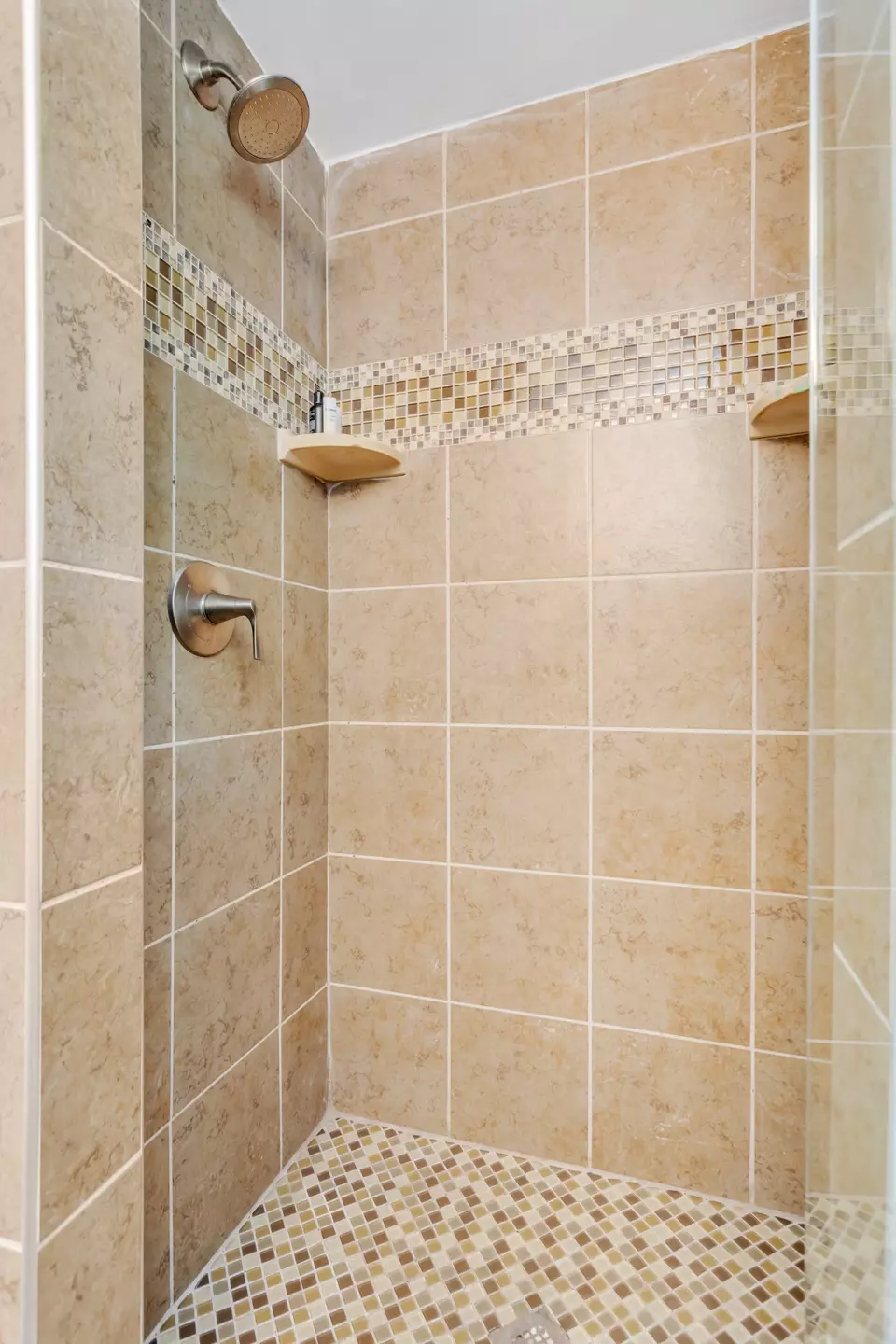 Bath - 1709 Bonner Ave, Nashville, TN 37215 photo 9 of 9