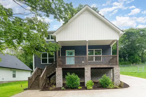 1120 Taylor Town Rd, White Bluff, TN 37187