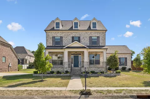 1075 Brixworth Dr, Thompsons Station, TN 37179
