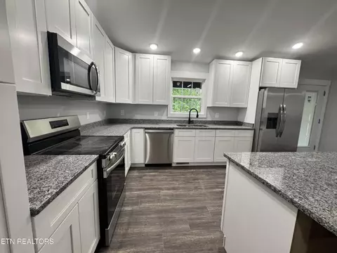 120 Edwards Ct, Grimsley, TN 38565 photo 5