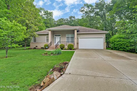 7207 Kanapolis Dr, Crossville, TN 38572