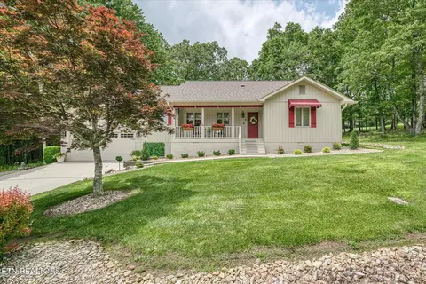 449 Snead Dr, Crossville, TN 38558