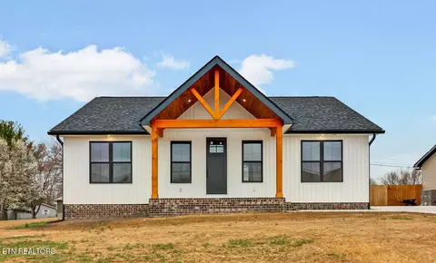 568 Tenth St, Crossville, TN 38555