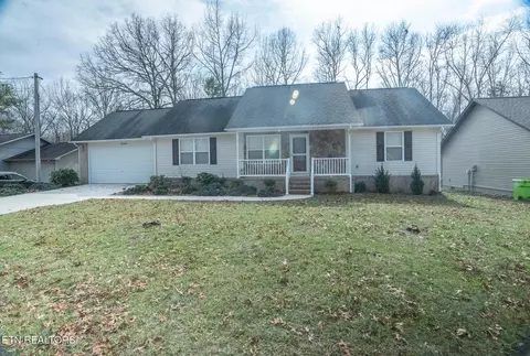 6244 Osage Rd, Crossville, TN 38572