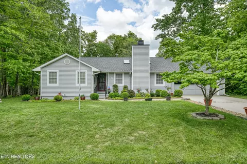 150 Pomeroy Dr, Crossville, TN 38558