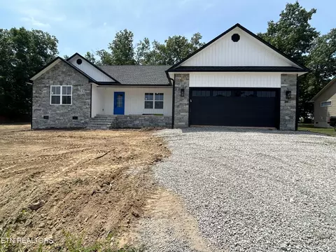408 Colby Cir, Crossville, TN 38571