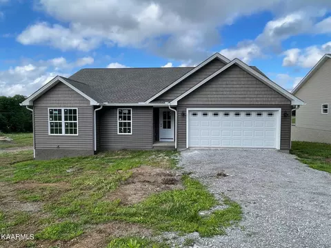 293 Dayton Ave, Crossville, TN 38555