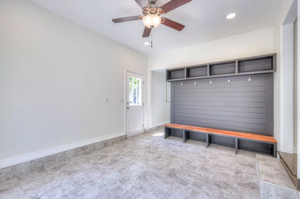 Entry Way - 403 Kinhawk Dr, Nashville, TN 37211 photo 2 of 3