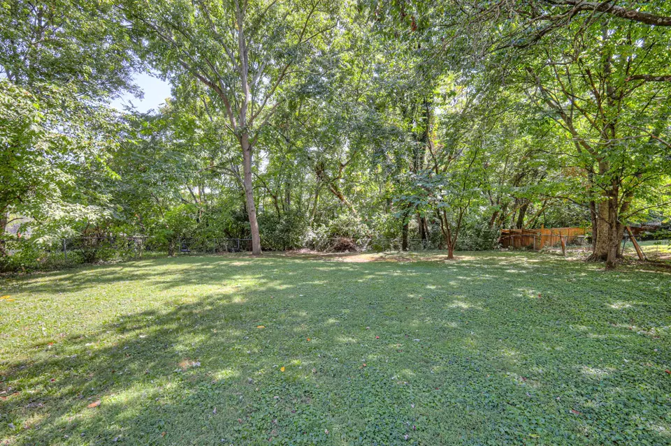 Exterior - 403 Kinhawk Dr, Nashville, TN 37211 photo 8 of 12