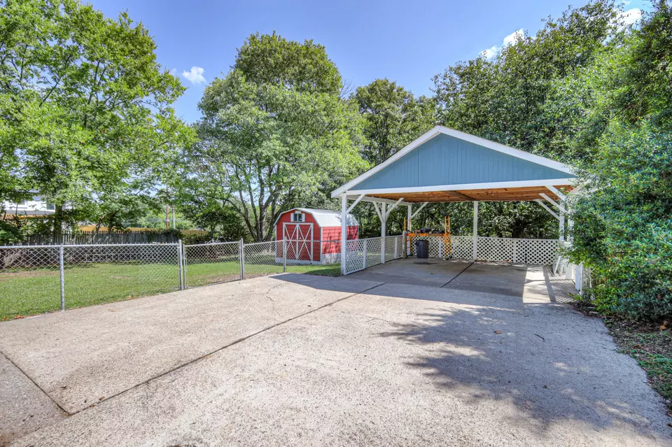 Exterior - 403 Kinhawk Dr, Nashville, TN 37211 photo 6 of 12