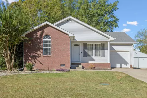 906 Koble Dr, Lebanon, TN 37087
