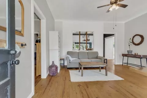 2168 Hampshire Pike, Columbia, TN 38401