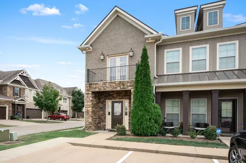 730 Black Colt Dr, Murfreesboro, TN 37130