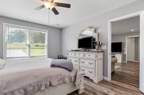 Bedroom - 64 Pine Ave, Morrison, TN 37357 photo 2 of 5