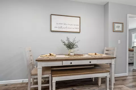 Dining - 64 Pine Ave, Morrison, TN 37357 photo 2 of 2