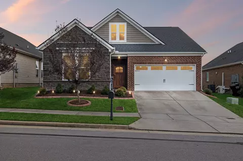 2844 Whitebirch Dr, Hermitage, TN 37076