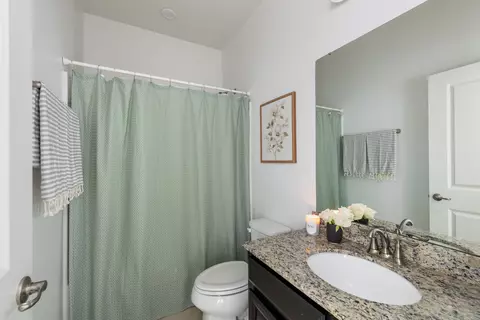 Bath - 2012 Oglethorpe Dr, Franklin, TN 37064 photo 3 of 6
