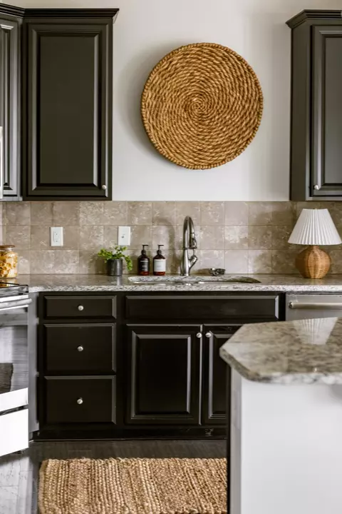 Kitchen - 2012 Oglethorpe Dr, Franklin, TN 37064 photo 6 of 7