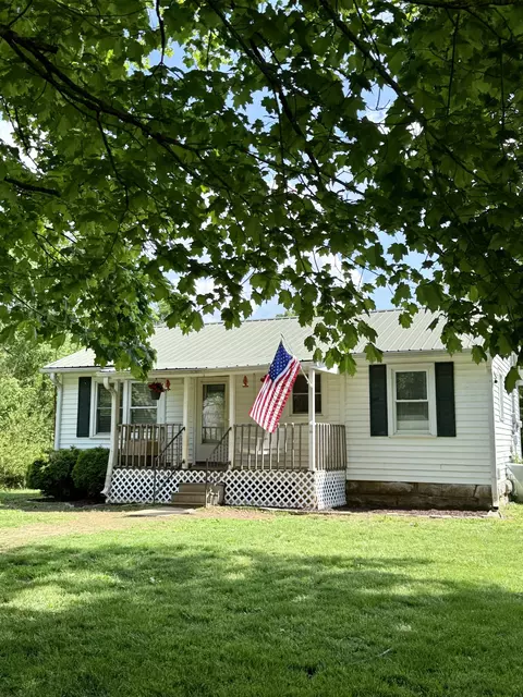 449 Halls Mill Rd, Shelbyville, TN 37160