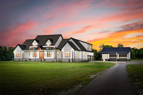 5183 Sango Rd, Clarksville, TN 37043