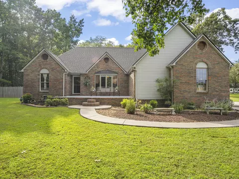 328 Chase Bend Rd, Estill Springs, TN 37330