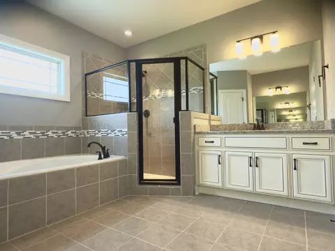 Bath - 5120 Prickly Pine Pl, Murfreesboro, TN 37129 photo 6 of 10