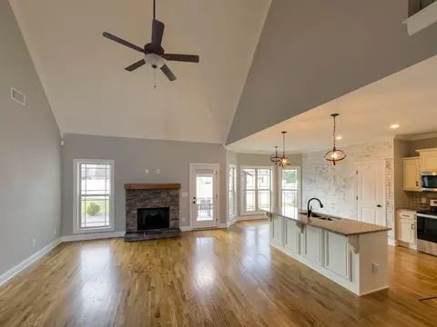 Living - 5120 Prickly Pine Pl, Murfreesboro, TN 37129 photo 11 of 13