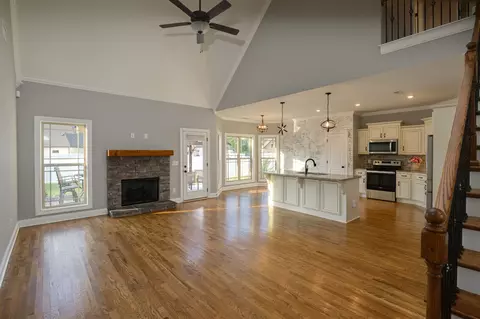 Living - 5120 Prickly Pine Pl, Murfreesboro, TN 37129 photo 7 of 13